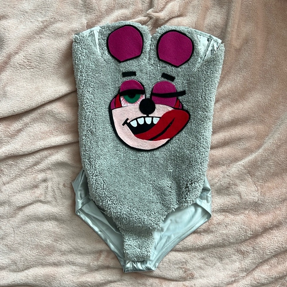 Miley Cyrus 2013 VMAs costume